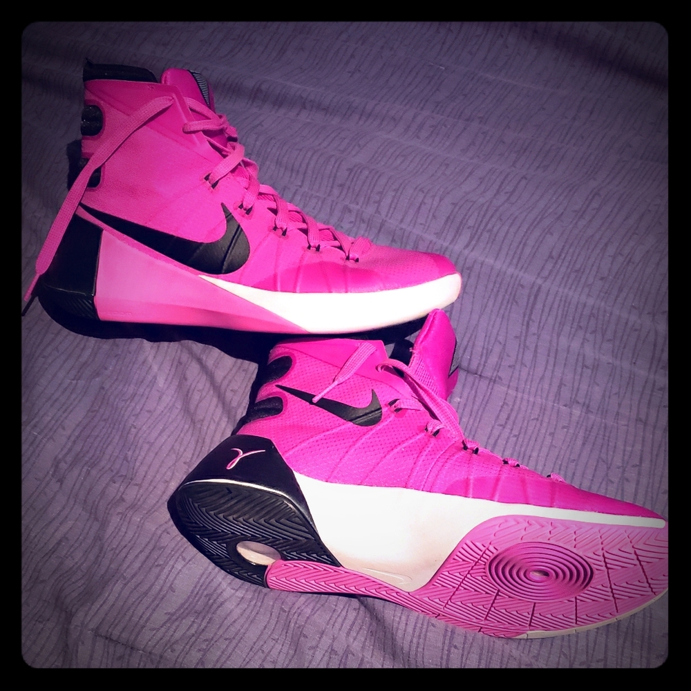 Nike hyperdunks EUC* LIMITED EDITION "THINK PINK"